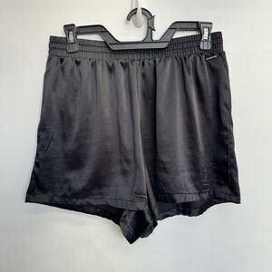 NWOT BCBG MAXAZRIA Black Silky Sexy Satin Feel Pull On Shorts Woman M